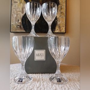 Mikasa Park Lane Water/Wine Goblets